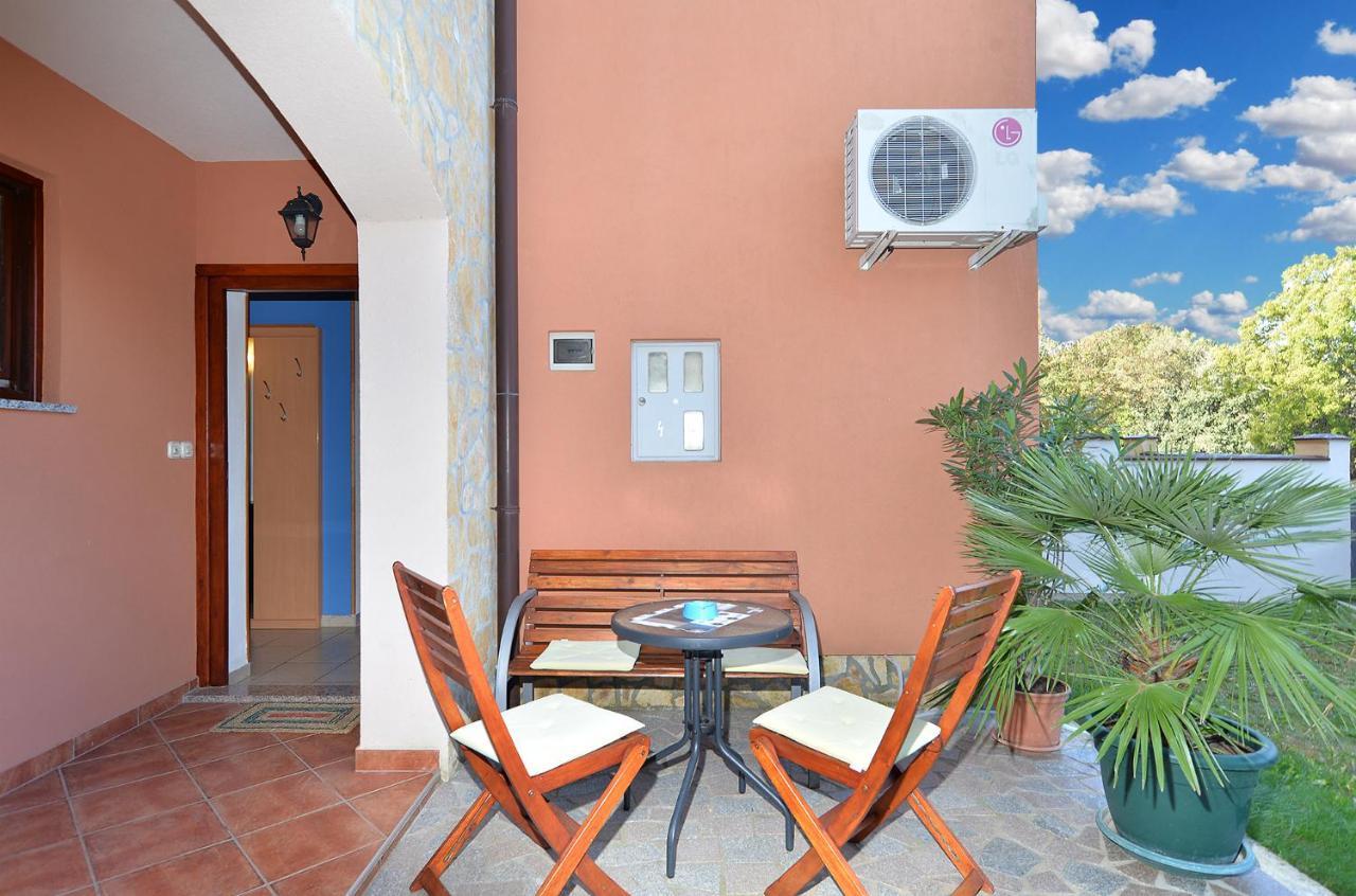Apartment Puzar 295 Štinjan Exterior foto